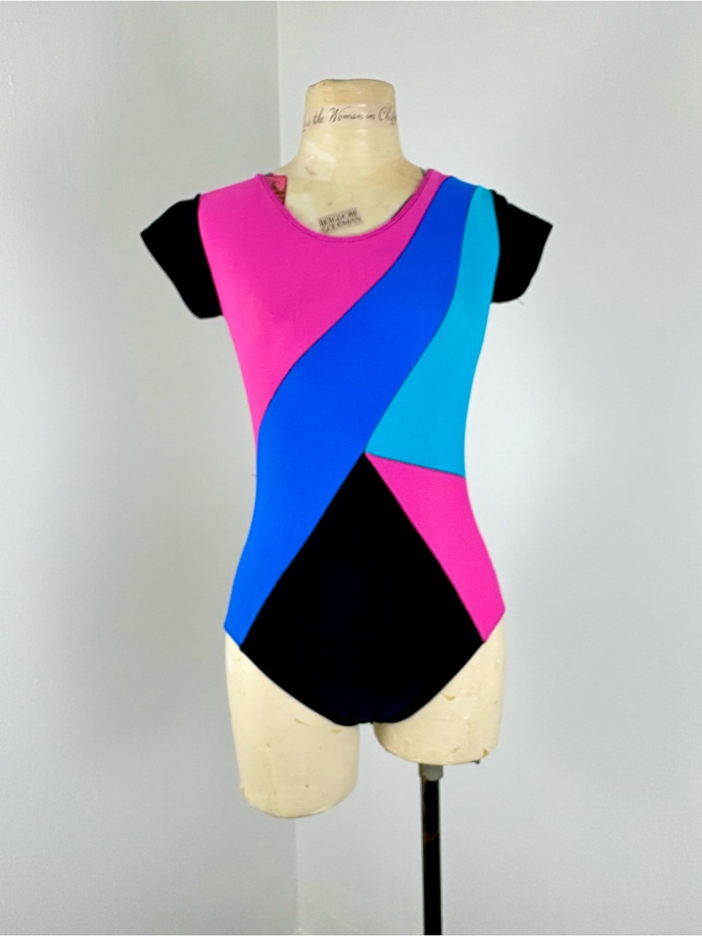 VTG 1980s Isotoner Colorblock Cap Sleeve Leotard